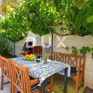ISTRA, VALBANDON - Kuća sa 7 apartmana!