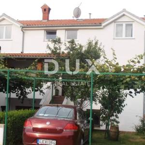 ISTRA, VALBANDON - Kuća sa 7 apartmana!