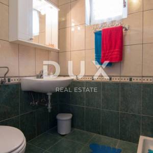ISTRA, VALBANDON Prekrasna apartmanska kuća! 