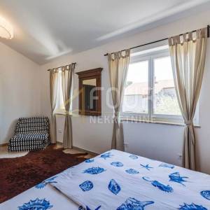 Istra, Višnjan, 3 prekrasne vile s bazenima