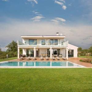Istra, Višnjan, dizajnerska vila s bazenom i wellness zonom