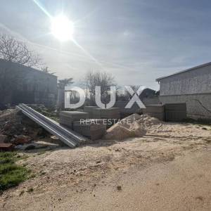 ISTRA, VIŠNJAN - Kamena kuća s započetom renovacijom