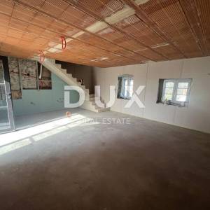 ISTRA, VIŠNJAN - Kamena kuća s započetom renovacijom