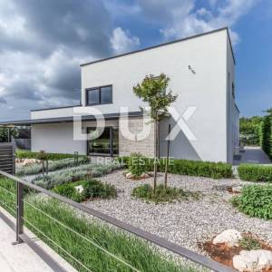ISTRA, VIŠNJAN - Moderna vila s bazenom