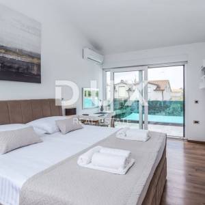 ISTRA, VIŠNJAN - Moderna vila s bazenom