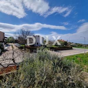 ISTRA, VIŠNJAN - Stan s garažom i pogledom na more u roh bau fazi