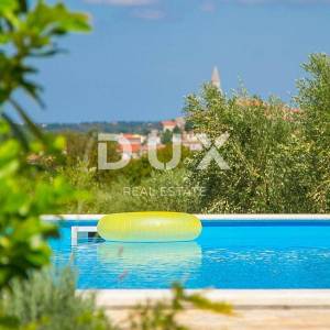 ISTRA, VIŠNJAN - Vila s koje se pruža panoramski pogled