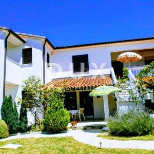 ISTRA, VIŽINADA - Apartmanska kuća s 5 apartmana, panoramski pogled