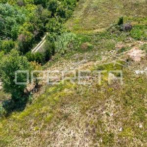 Istra, Vižinada-Građevinsko zemljište s projektom i dozvolom
