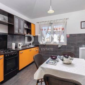 ISTRA, VODNJAN - Apartmanska kuća s unutarnjim bazenom