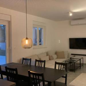 ISTRA, VODNJAN - Diskretna vila s maksimalnom privatnošću na TOP lokaciji do Fažane i Pule