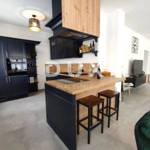 ISTRA, VODNJAN - Moderna villa 195m2, grijani bazen, sauna, jacuzzi, luksuzno namješten