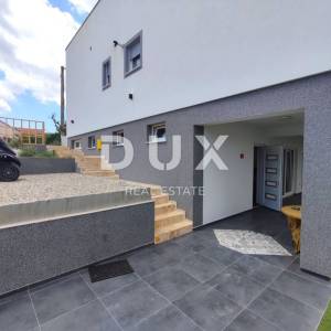 ISTRA, VODNJAN - Obiteljska kuća 240 m2, konoba, 1100m2 poljoprivrednog zemljišta