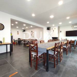 ISTRA, VODNJAN - Obiteljska kuća 240 m2, konoba, 1100m2 poljoprivrednog zemljišta