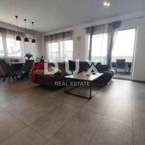 ISTRA, VODNJAN - Obiteljska kuća 240 m2, konoba, 1100m2 poljoprivrednog zemljišta