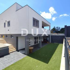ISTRA, VODNJAN - Obiteljska kuća 240 m2, konoba, 1100m2 poljoprivrednog zemljišta