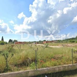 ISTRA, VODNJAN - Projekt s dozvolama za 8 vila i započetom gradnjom