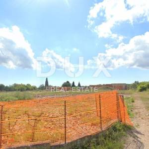 ISTRA, VODNJAN - Projekt s dozvolama za 8 vila i započetom gradnjom