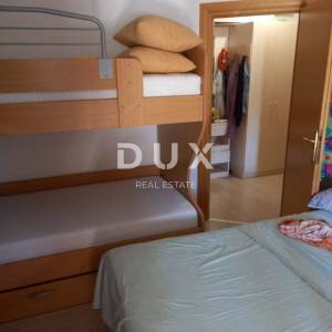 ISTRA, VOLME - Apartman s prostranom terasom, zelenilom i potpunim mirom
