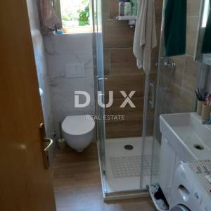 ISTRA, VOLME - Apartman s prostranom terasom, zelenilom i potpunim mirom