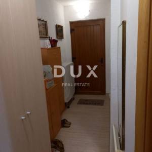 ISTRA, VOLME - Apartman s prostranom terasom, zelenilom i potpunim mirom