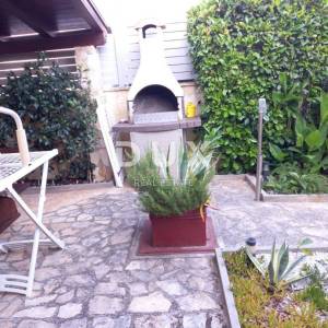 ISTRA, VOLME - Apartman s prostranom terasom, zelenilom i potpunim mirom