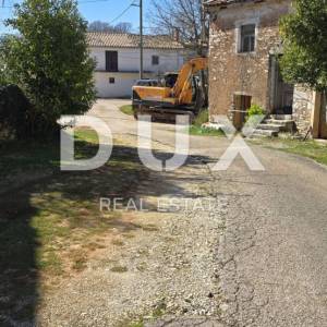 ISTRA, ŽMINJ - Kamena kuća za renovaciju