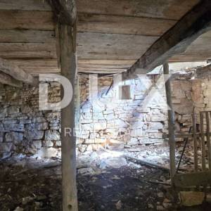 ISTRA, ŽMINJ - Kamena kuća za renovaciju