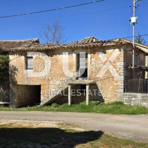 ISTRA, ŽMINJ - Kamena kuća za renovaciju