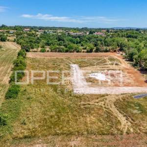Istra, Žminj-okolica zemljište s građevinskom dozvolom
