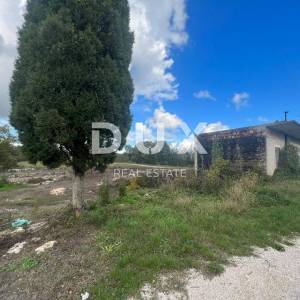 ISTRA, ŽMINJ - Prostrano građevinsko zemljište s izgrađenim objektom