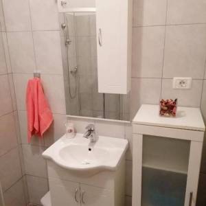 ISTRA,BUZET(OKOLICA)-Simpatična kamena kuća s predivnim pogledom