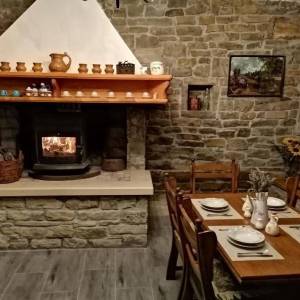 ISTRA,BUZET(OKOLICA)-Simpatična kamena kuća s predivnim pogledom