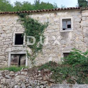 ISTRA,HUM - Istarska kamena kuća u blizini najpoznatijih izletišta