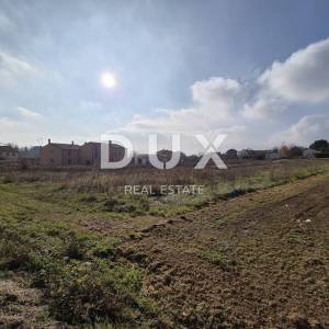 ISTRA,KAŠTELIR - Građevinsko zemljište s građevinskom dozvolom