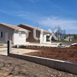 ISTRA,LABIN - Moderna novogradnja s bazenom