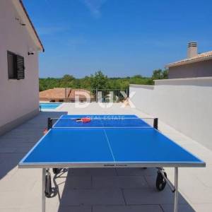 ISTRA,LABIN - Vila s bazenom u blizini grada