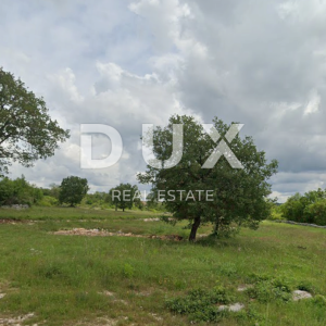 ISTRA,LOVREČ - Poljoprivredno zemljište na odličnoj lokaciji