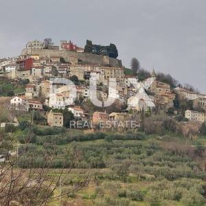 ISTRA,MOTOVUN - Atraktivno zemljište sa pogledom na Motovun