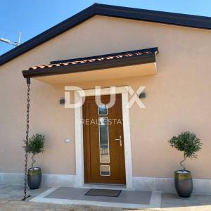 ISTRA,NOVIGRAD - Prekrasna kuća 750m od mora