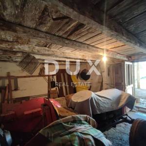 ISTRA,PERUŠKI. Kuća za adaptaciju