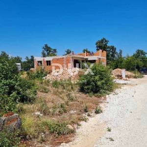 ISTRA,PERUŠKI - Villa sa bazenom u blizini mora, visoki roh-bau