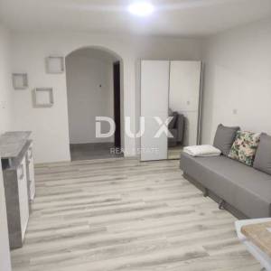 ISTRA,POREČ - Dva stana u prizemlju na vrhunskoj lokaciji