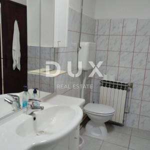 ISTRA,POREČ - Dva stana u prizemlju na vrhunskoj lokaciji