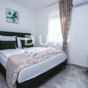 ISTRA,POREČ - Dvojna kuća sa bazenom