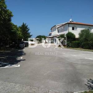 ISTRA,POREČ - Hotel sa bazenom i prostranom okućnicom!