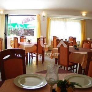 ISTRA,POREČ - Hotel sa bazenom i prostranom okućnicom!