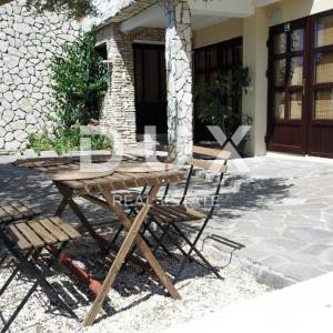 ISTRA,PREMANTURA- Kuća sa 6 apartmana, saunom i bazenom. Blizina mora! 
