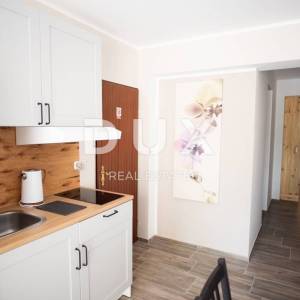 ISTRA,PREMANTURA- Kuća sa 6 apartmana, saunom i bazenom. Blizina mora! 