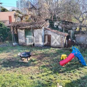 ISTRA,PULA - Kuća sa dva stana 400 m od mora!